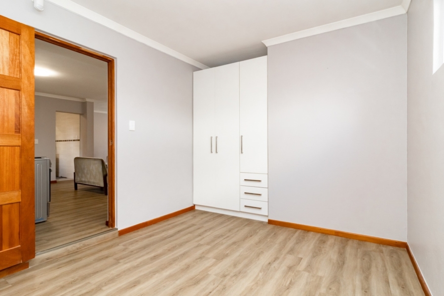 2 Bedroom Property for Sale in Kleinmond Western Cape